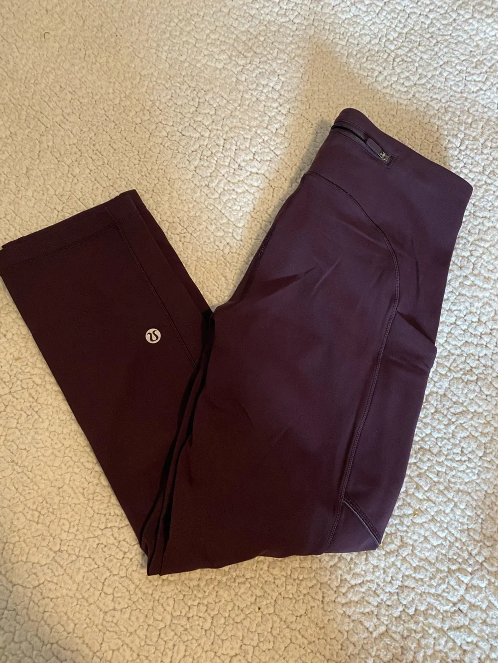 Women’s Lululemon leggings and shorts